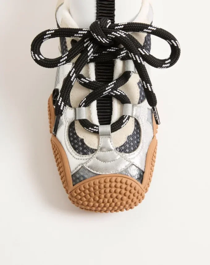 Amphibia Sneaker aus gummiertem Kalbsleder und laminiertem Nappaleder Amphibia Sneaker aus gummiertem Kalbsleder und laminiertem Nappaleder