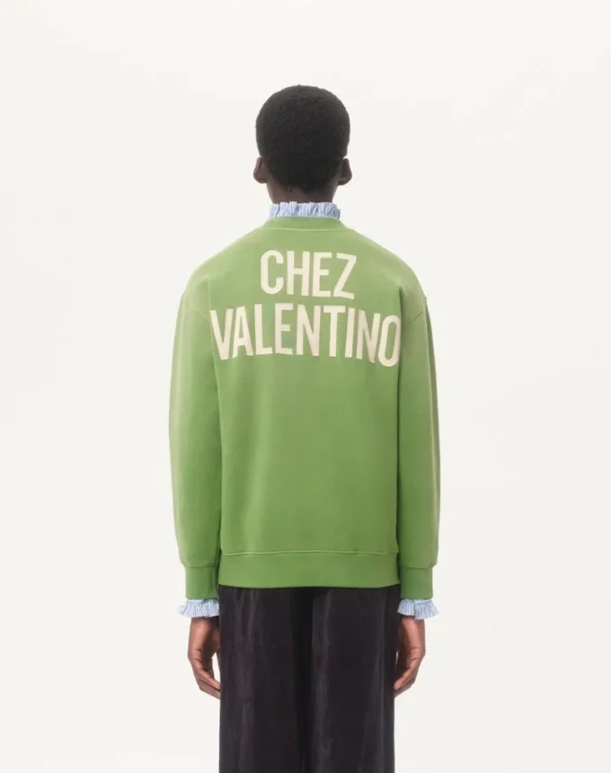 Baumwoll-Sweatshirt mit „Chez Valentino”-Print und Stickerei Baumwoll-Sweatshirt mit „Chez Valentino”-Print und Stickerei