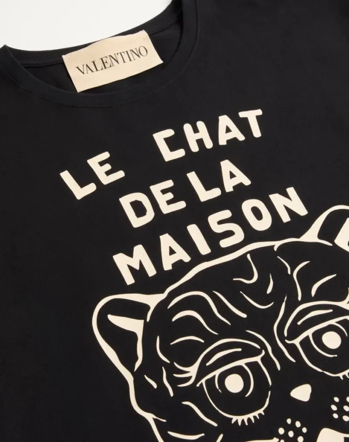 Baumwoll-T-Shirt mit Le Chat De La Maison-Print Baumwoll-T-Shirt mit Le Chat De La Maison-Print