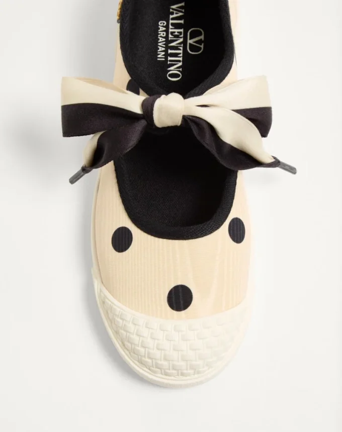 Bay By Bay Ballerina-Sneaker aus Moiré-Plus-de-Pois-Stoff Bay By Bay Ballerina-Sneaker aus Moiré-Plus-de-Pois-Stoff