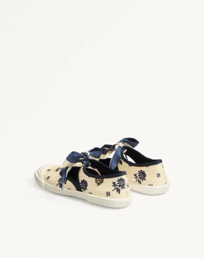 Bay By Bay Ballerina-Sneaker aus Papier mit Blumenmuster Bay By Bay Ballerina-Sneaker aus Papier mit Blumenmuster