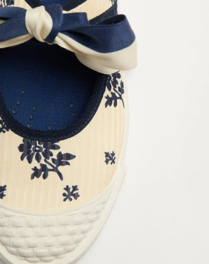 Bay By Bay Ballerina-Sneaker aus Papier mit Blumenmuster Bay By Bay Ballerina-Sneaker aus Papier mit Blumenmuster
