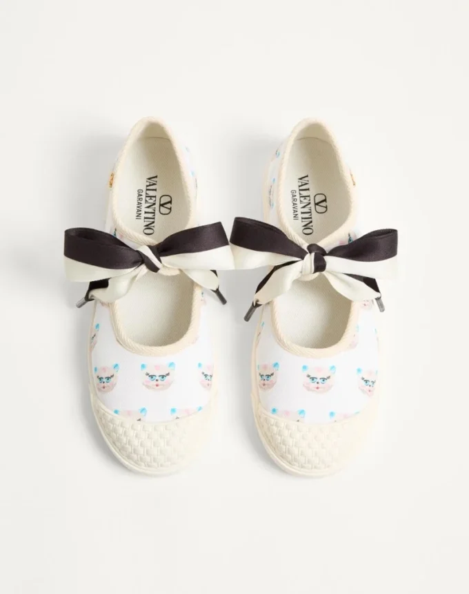 Bay By Bay Ballerina-Sneaker aus Stoff mit Le Chat De La Maison-Print