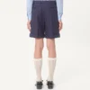 Bermudashorts aus Wollgabardine mit Umschlag Bermudashorts aus Wollgabardine mit Umschlag