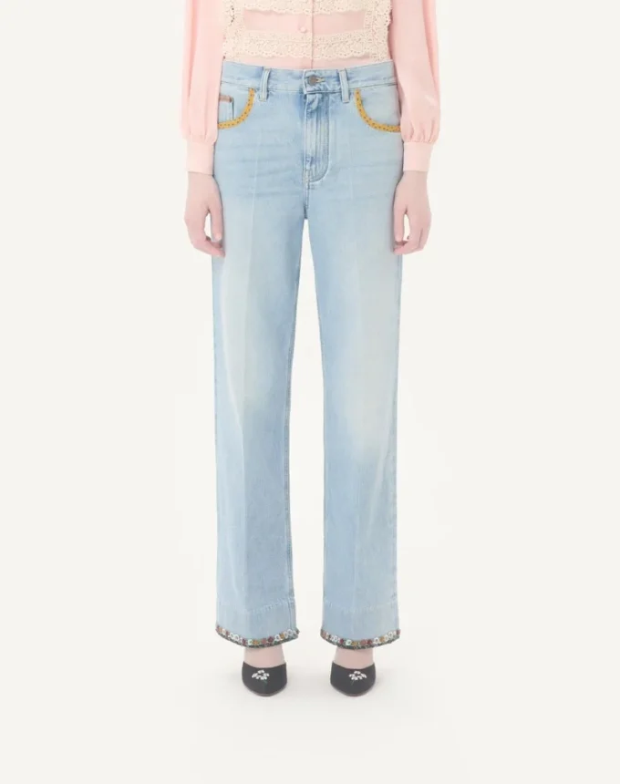 Bestickte Jeanshose Bestickte Jeanshose
