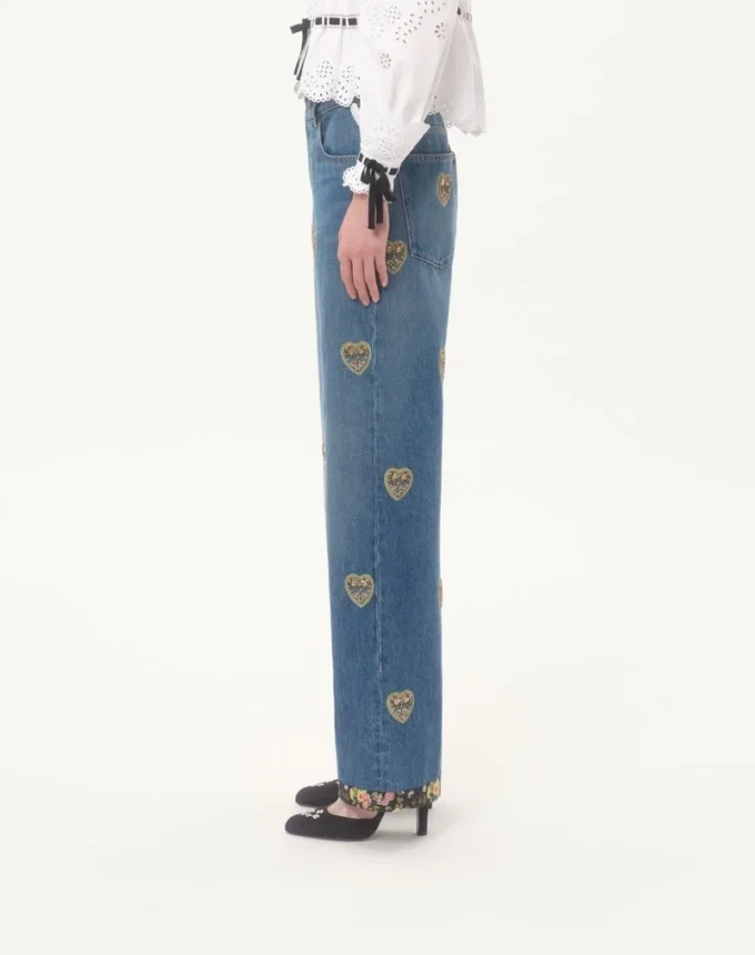 Bestickte Jeanshose Bestickte Jeanshose