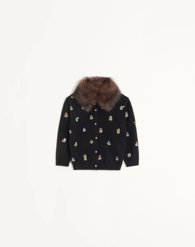 Bestickte Strickjacke Bestickte Strickjacke