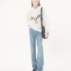 Bestickter Pullover aus Mohairwolle Bestickter Pullover aus Mohairwolle