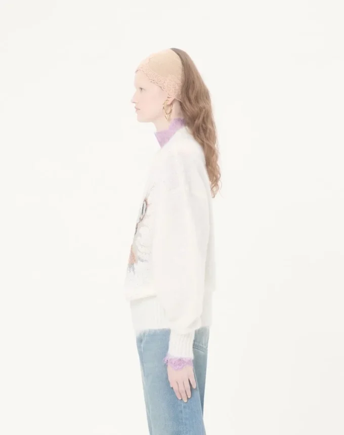 Bestickter Pullover aus Mohairwolle Bestickter Pullover aus Mohairwolle