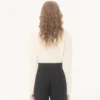 Bestickter Wollpullover Bestickter Wollpullover