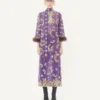Besticktes Chiffonkleid mit Federn Besticktes Chiffonkleid mit Federn