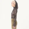 Body mit floraler Spitze Body mit floraler Spitze