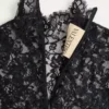 Body mit floraler Spitze Body mit floraler Spitze