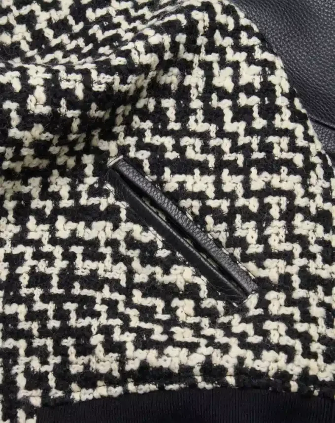Bomberjacke aus Wolltweed mit Chez Valentino-Patch Bomberjacke aus Wolltweed mit Chez Valentino-Patch