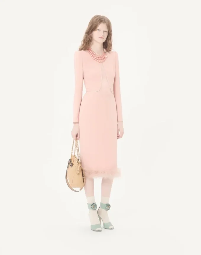 Cady Couture Midi-Kleid mit Federn Cady Couture Midi-Kleid mit Federn
