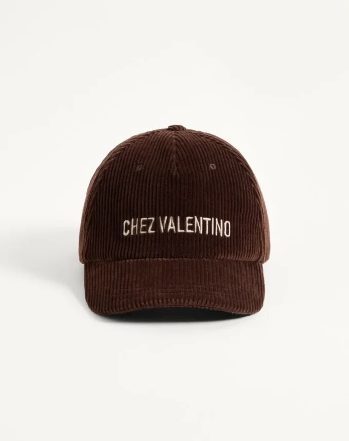Chez Valentino Baseballkappe aus Samt mit Stickerei