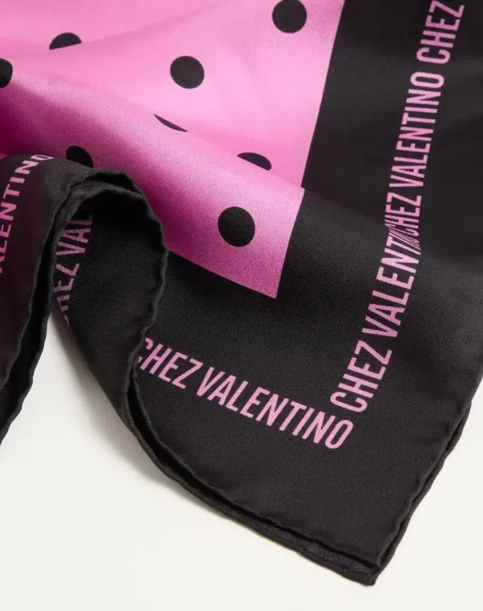 Chez Valentino Seidenschal