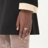 Coeur Royal Ring aus Metall, Emaille und Swarovski®-Kristallen Coeur Royal Ring aus Metall, Emaille und Swarovski®-Kristallen