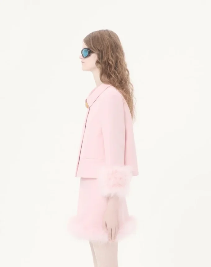 Crepe Couture Jacke mit Federn Crepe Couture Jacke mit Federn