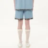 Denim-Bermudashorts mit Blumenprint am Saum Denim-Bermudashorts mit Blumenprint am Saum