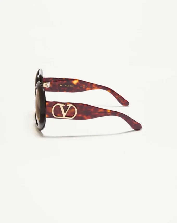 Dramatische runde Acetat-Brille im Stil der 1960er Jahre Dramatische runde Acetat-Brille im Stil der 1960er Jahre
