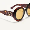 Dramatische runde Acetat-Brille im Stil der 1960er Jahre Dramatische runde Acetat-Brille im Stil der 1960er Jahre