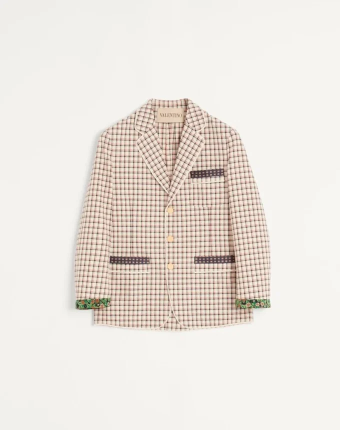 Einreihige Baumwolljacke mit Karomuster und bedruckten Kanten Einreihige Baumwolljacke mit Karomuster und bedruckten Kanten