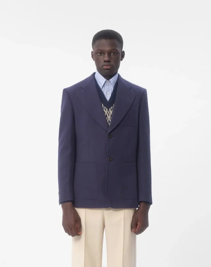 Einreihige Jacke aus Wollgabardine Einreihige Jacke aus Wollgabardine