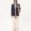 Einreihige Leinenjacke mit Perlenstickerei und Aufnähern Einreihige Leinenjacke mit Perlenstickerei und Aufnähern