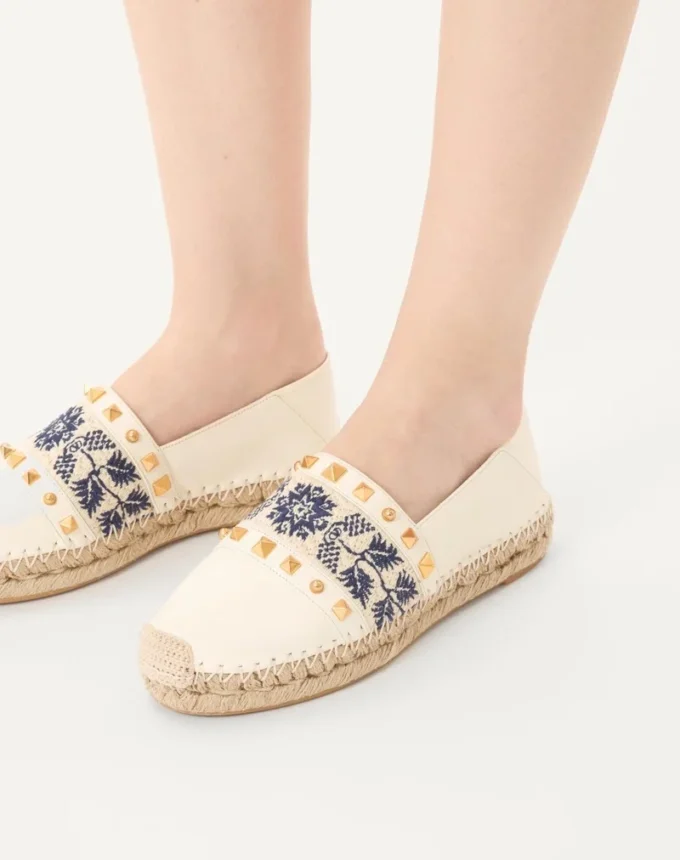 Espadrilles aus Nappaleder mit Traubenstickerei 20 mm Espadrilles aus Nappaleder mit Traubenstickerei 20 mm