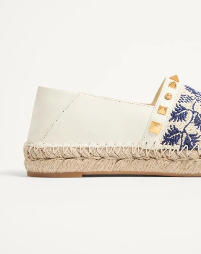 Espadrilles aus Nappaleder mit Traubenstickerei 20 mm Espadrilles aus Nappaleder mit Traubenstickerei 20 mm