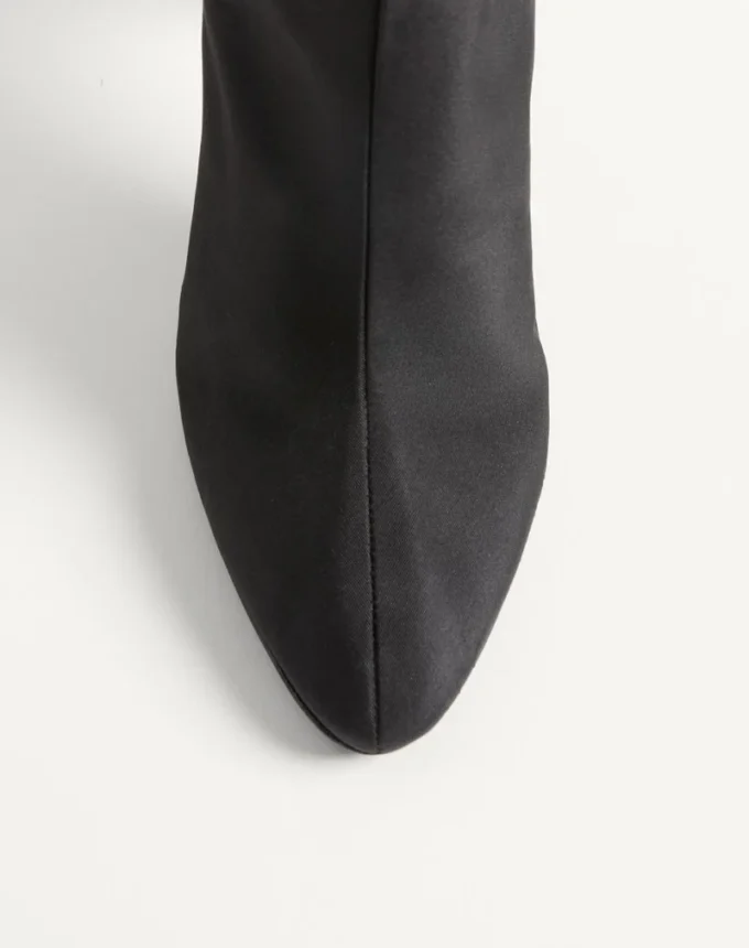 Hotty Shantung-Stoffstiefel mit Federn 100 mm Hotty Shantung-Stoffstiefel mit Federn 100 mm
