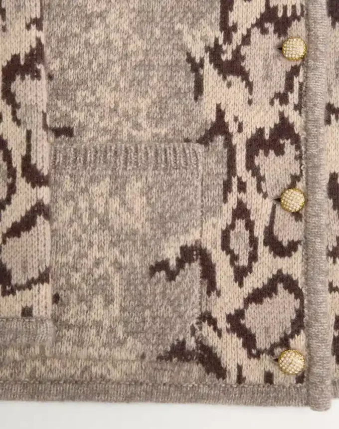 Kaschmir-Strickjacke mit Animal-Print Kaschmir-Strickjacke mit Animal-Print