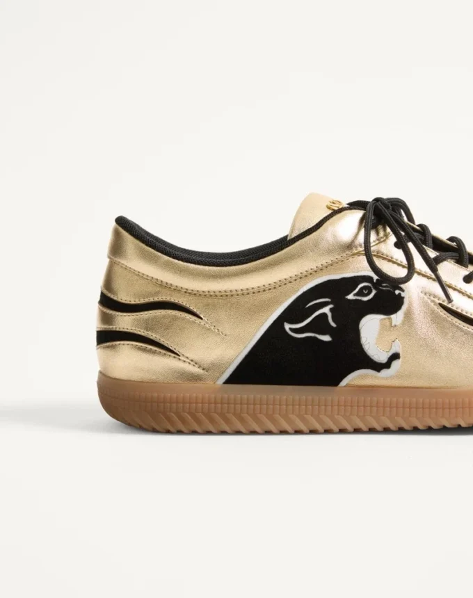 Kicky Sneaker aus laminiertem Nappaleder Kicky Sneaker aus laminiertem Nappaleder