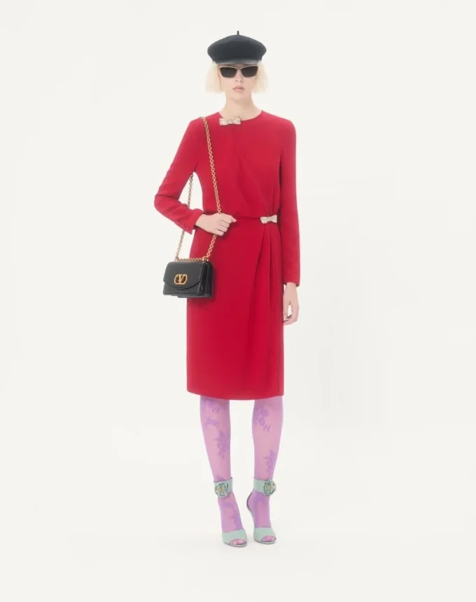 Besticktes Cady Couture Midi-Kleid Besticktes Cady Couture Midi-Kleid