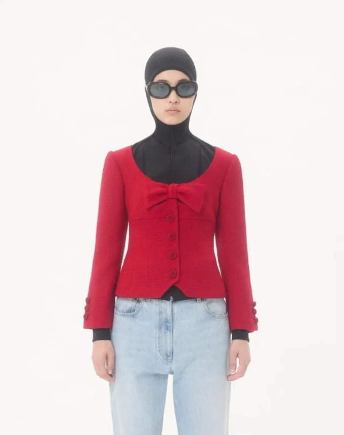 Kurze Jacke aus einfarbigem Wolltweed Kurze Jacke aus einfarbigem Wolltweed