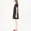 Kurzes Kleid aus besticktem Canestrello-Tweed Kurzes Kleid aus besticktem Canestrello-Tweed