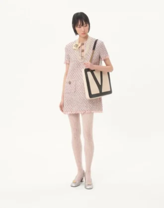 Kurzes Kleid aus besticktem Ribbon-Tweed