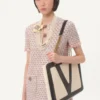 Kurzes Kleid aus besticktem Ribbon-Tweed Kurzes Kleid aus besticktem Ribbon-Tweed