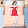 Kurzes Kleid aus Chiffon Kurzes Kleid aus Chiffon