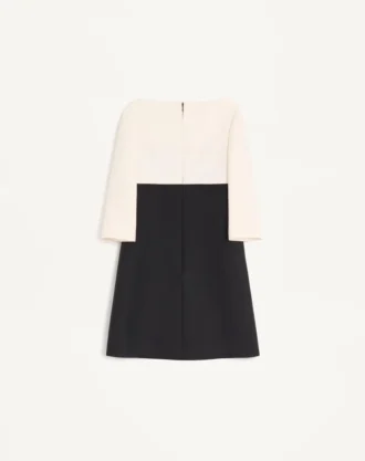 Kurzes Kleid aus Crêpe Couture Kurzes Kleid aus Crêpe Couture
