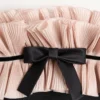 Kurzes Kleid aus Crêpe Couture Kurzes Kleid aus Crêpe Couture