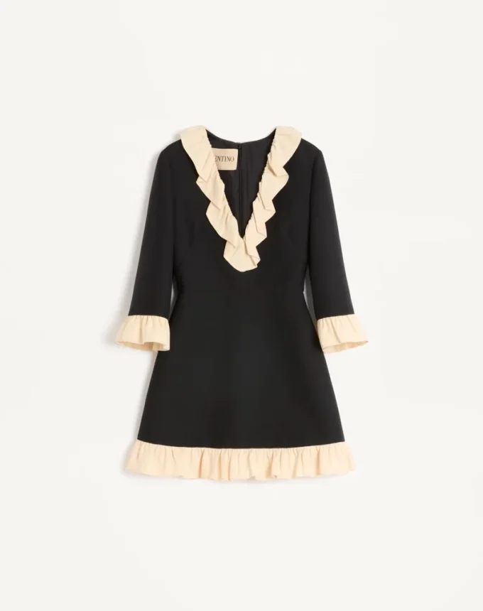 Kurzes Kleid aus Crêpe Couture Kurzes Kleid aus Crêpe Couture