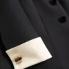 Kurzes Kleid aus Crêpe Couture Kurzes Kleid aus Crêpe Couture