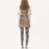 Kurzes Kleid aus Crêpe Couture mit Animalier-Print Kurzes Kleid aus Crêpe Couture mit Animalier-Print