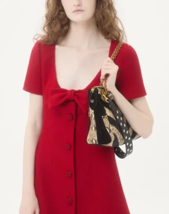 Kurzes Kleid aus einfarbigem Wolltweed