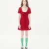 Kurzes Kleid aus einfarbigem Wolltweed Kurzes Kleid aus einfarbigem Wolltweed