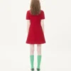 Kurzes Kleid aus einfarbigem Wolltweed Kurzes Kleid aus einfarbigem Wolltweed