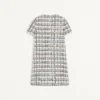 KURZES KLEID AUS TWEED MIT PAILLETTENSTICKEREI KURZES KLEID AUS TWEED MIT PAILLETTENSTICKEREI