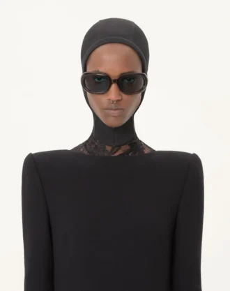 Kurzes Kleid aus Wollkrepp Kurzes Kleid aus Wollkrepp